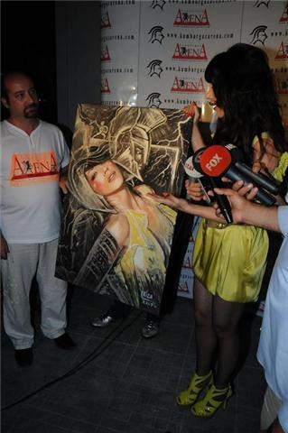 Hande Yener Kumburgaz Arena'da - Resim 2