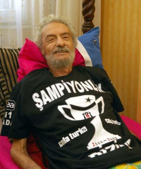 Vedat Okyar hayatını kaybetti