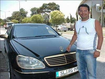 Altın kaplı Mercedes - Resim 2