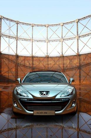 Peugeot’nun ilk sıfırsız otomobili - Resim 18