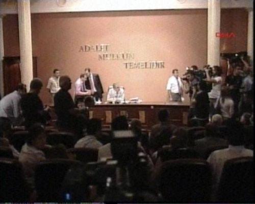 Ertosun'un basın toplantısında olay çıktı - Resim 10