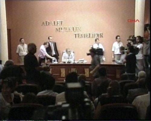Ertosun'un basın toplantısında olay çıktı - Resim 9