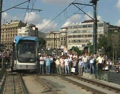 Karaköy'ü karıştıran BMW