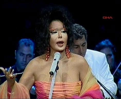 Bülent Ersoy'un ceninli yüzü 