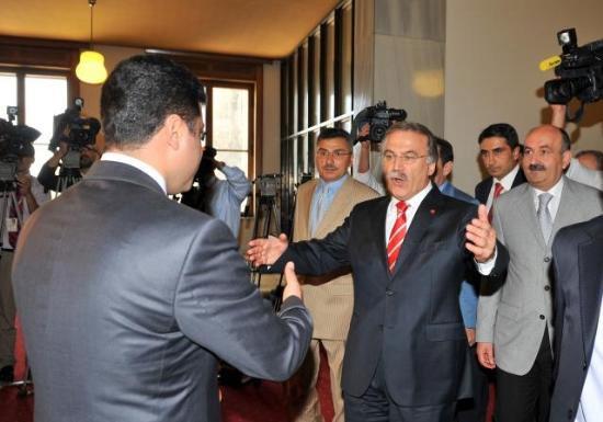 Şahin DTP'lilere kucak açtı - Resim 8