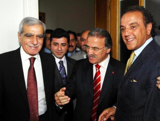 Şahin DTP'lilere kucak açtı - Resim 1