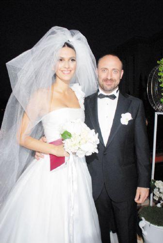 Bergüzar Korel düğününe böyle hazırlandı  - Resim 4