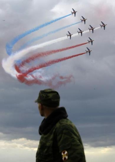 Rus pilotlar şov yaptı