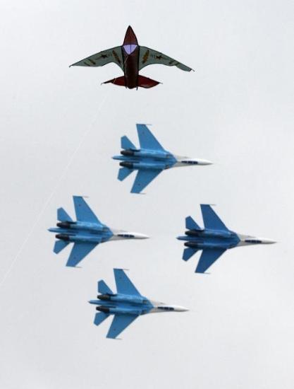 Rus pilotlar şov yaptı