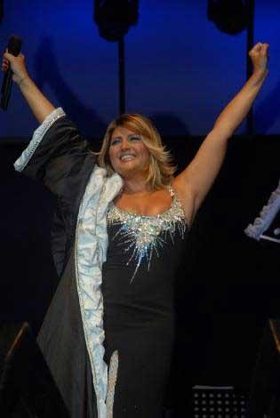 Sibel Can ve Hüsnü Şenlendirici aşk mı yaşıyor