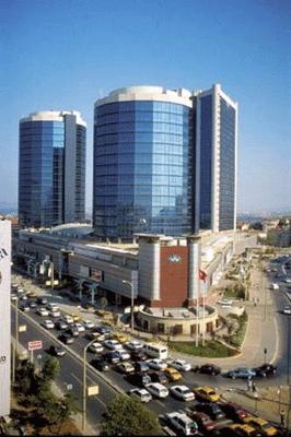 Hangi Ünlü Hangi Semtte Oturuyor - Resim 23