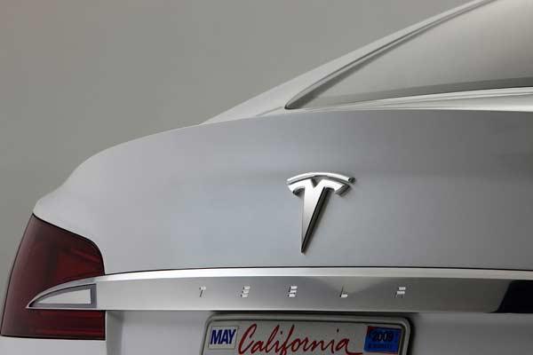 Şarjla giden Tesla - Resim 3