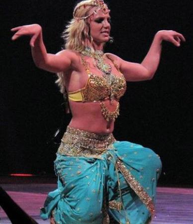 Britney'den fetiş şov - Resim 18