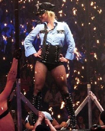 Britney'den fetiş şov - Resim 1