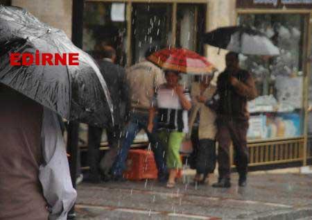 İstanbul yağmura teslim - Resim 1