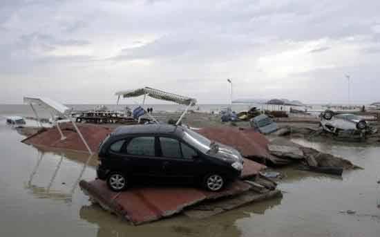 Sel felaketi dünya basınında  - Resim 16