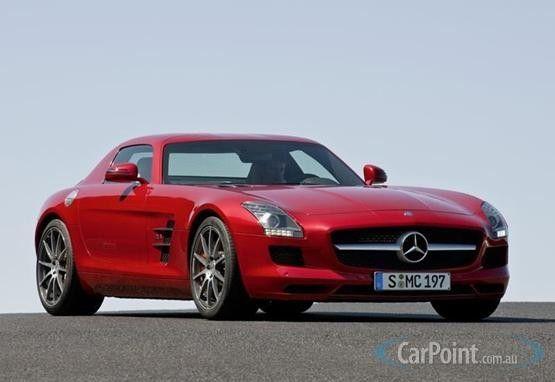 Martı kanat Mercedes SLS AMG