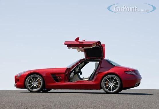 Martı kanat Mercedes SLS AMG