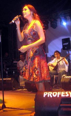 Şevval Sam - Resim 19