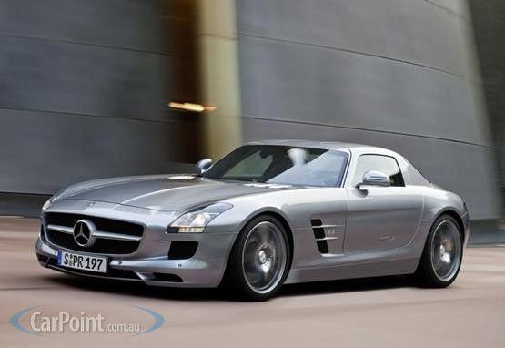 Martı kanat Mercedes SLS AMG
