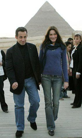 Carla Bruni - Resim 22