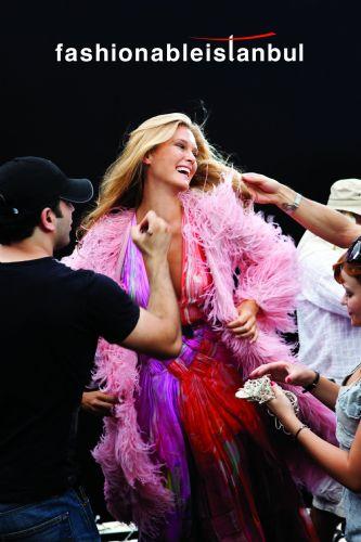 Bar Rafaeli İstanbul'da - Resim 11