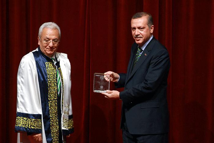 Erdoğan İzmir'de protesto edildi - Resim 3