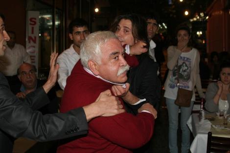 Kırca gazetecilere saldırdı - Resim 2