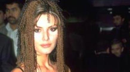 Bir Zamanlar Aysun Kayacı