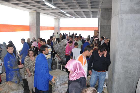 Selzede mallar kapışıldı - Resim 1