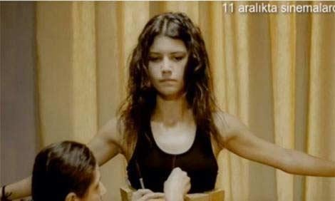 Beren'den militan sevişmesi