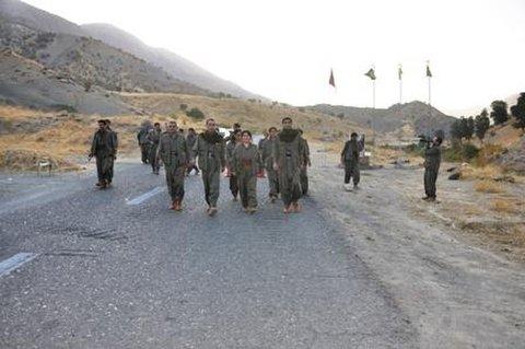 PKK'lılar yola çıktı - Resim 15