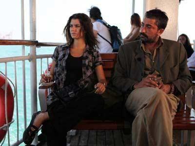 Beren'den militan sevişmesi