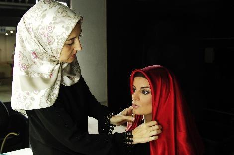 O da türban taktı - Resim 5