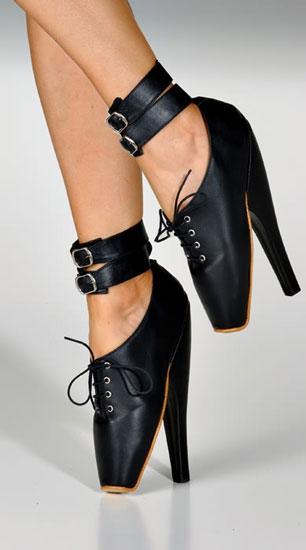 Bir Geyşa'nın ayakları‏