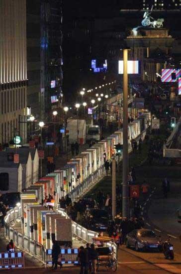Berlin Duvarı bir kez daha yıkılacak - Resim 16