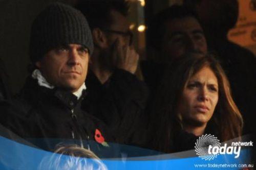 Türk kızı Ayda ve Robbie Williams - Resim 11