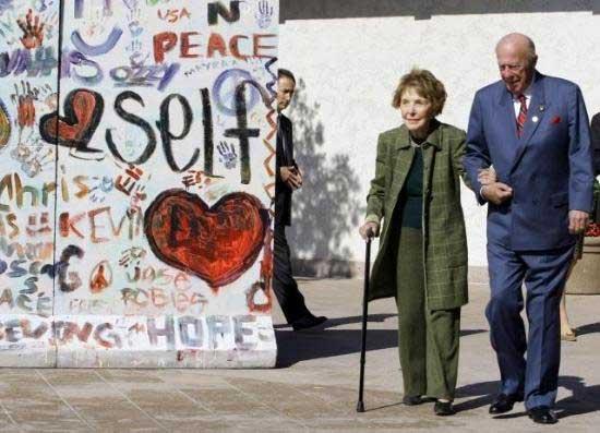 Berlin Duvarı bir kez daha yıkılacak - Resim 22