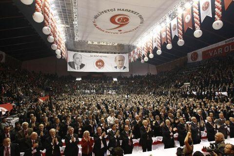 MHP kurultayı