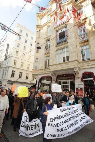 Gürsel Tekin protestocuların arasında kaldı - Resim 10