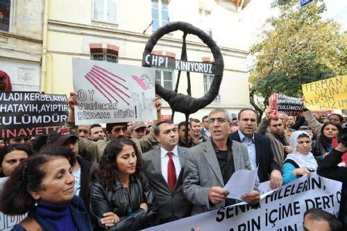 Gürsel Tekin protestocuların arasında kaldı - Resim 4