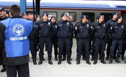 Memurların uyarı grevi