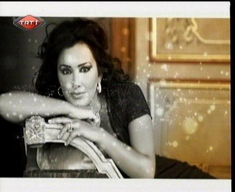 Esra Ceyhan türban taktı - Resim 9
