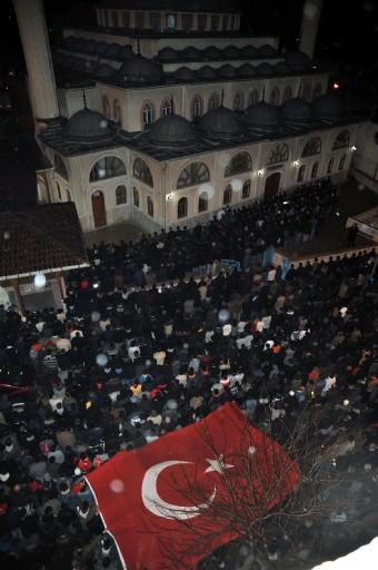 Tokat şehitleri için sokağa döküldü - Resim 5