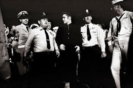 Elvis Presley'nin yayınlanmamış fotoğrafları - Resim 2