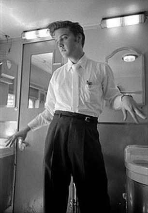 Elvis Presley'nin yayınlanmamış fotoğrafları - Resim 1
