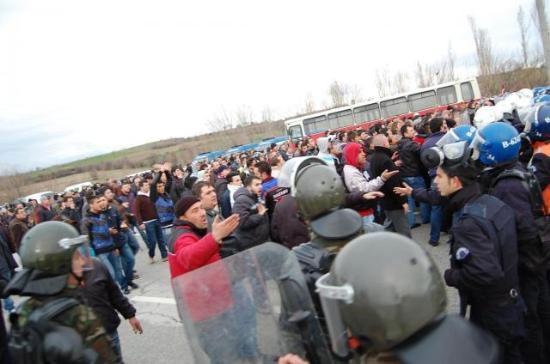 TEM Otoyolu'nu trafiğe kapattılar - Resim 4