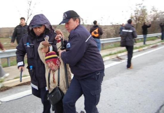 TEM Otoyolu'nu trafiğe kapattılar - Resim 2
