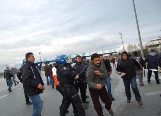 TEM Otoyolu'nu trafiğe kapattılar - Resim 6