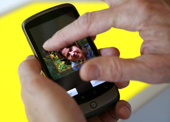 Google'ın süper telefonu Nexus One tanıtıldı - Resim 14